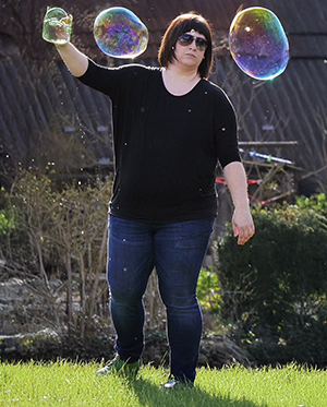 Vorher-Bild einer Kundin vor dem Training im Pelvic-Chair im Figure Belle Studio Bruck
